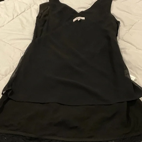 Sleek Black Lace Chemise - Picture 8 of 11